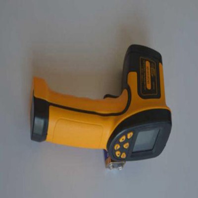 AR320红外线测温仪 非接触式温度计 红外线测温枪现货