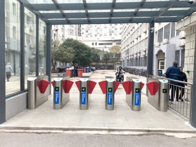 泰德汇智智能人脸识别闸机.人脸识别翼闸.人脸识别门禁系统图2